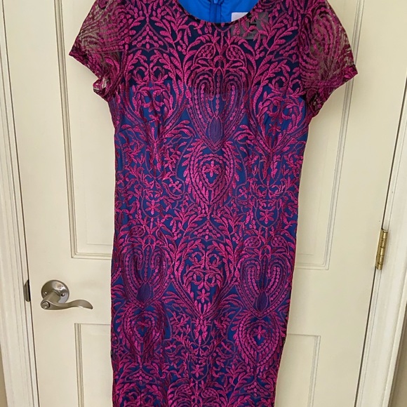 JS Collections Short-Sleeve Cocktail Dress in Fuschia/Navy - Picture 3 of 10